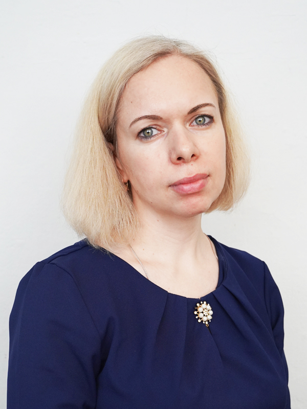 Смирнова Елена Васильевна.